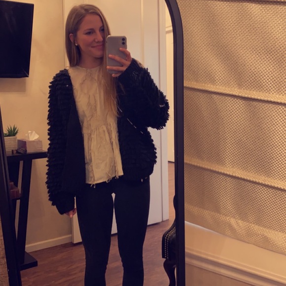 Meet your Posher, Joelie - Picture 1 of 1